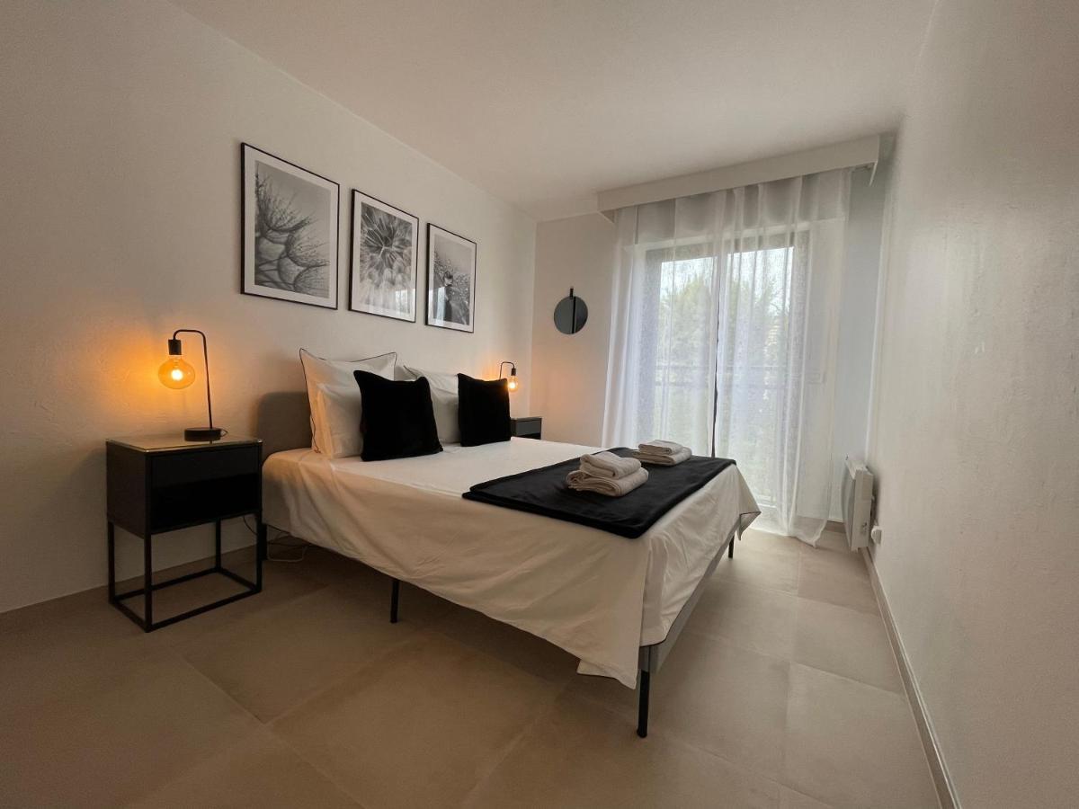 Domaine D'ahmosis, Modern 2 Bedrooms Refurbished Apartment, F3 Moderne Fraichement Rénové Appartement Le Cannet